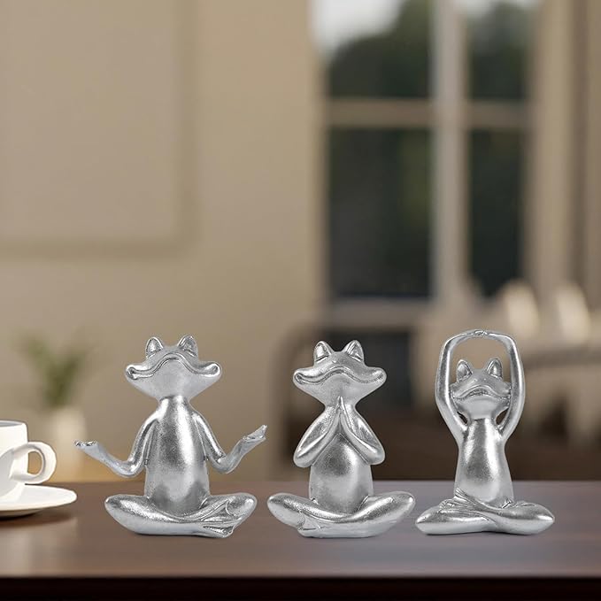 Suoedd Silver Frog Figurines Yoga Decor Set of 3 –Frog Yoga Statues for Modern Living Room Table Office Bookshelf Shelves Home Sculptures Decor, for Mom Dad Women