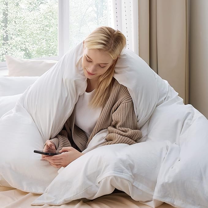 Bedsure White Duvet Cover Full Size - 3 Pieces Prewashed Extra Soft Cotton-Like Polyester Bedding Set, Includes 1 Duvet Cover 80x90 Inches with Zipper Closure & 2 Pillow Shams, Comforter Not Included