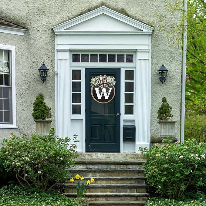 Circular Surname Front Door Welcome Sign - 26 Letter House Wreath, Front Porch Decorations, Year-Round Home Decor (W)